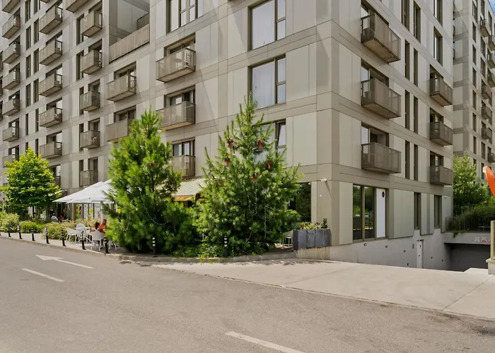 Mido Green Apartment With Private Parking & Self-Check-In