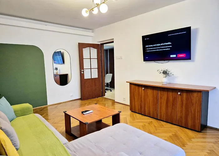 Elegant, Airy & Comfortable 2Br With Parking Parliament