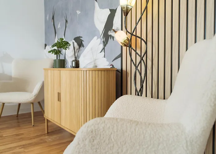 CR Apartment Aviatiei Business Center