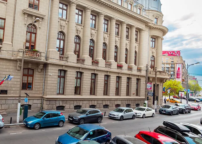 Chic Elite Studio - Roman Square- Self Check-In Metro 3 Min
