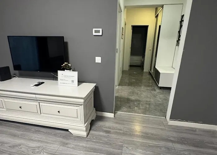 White HOME in Exigent Plaza Romania faza 4
