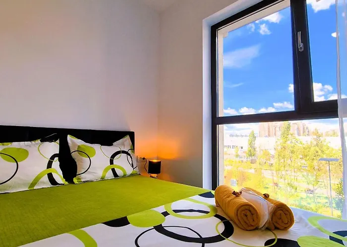 Chique Studio Near Mall Plaza Bucureşti, România