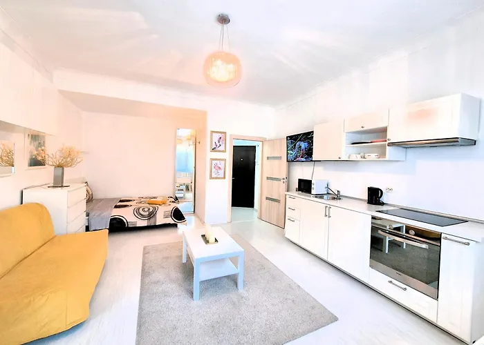 Central Pearl Studio