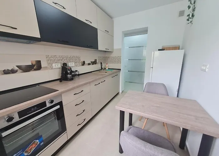 Apartament modern Metrou Titan - Miniș