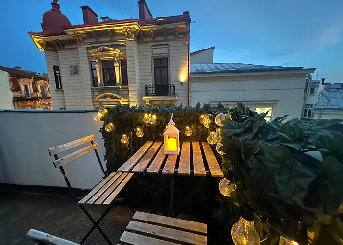 Middle Old Town Apartment