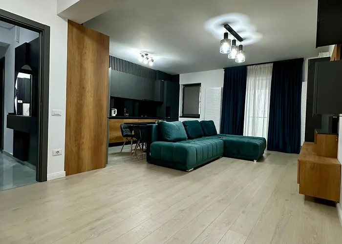 Modern 2Br , Free Parking, Near City Center & Metro