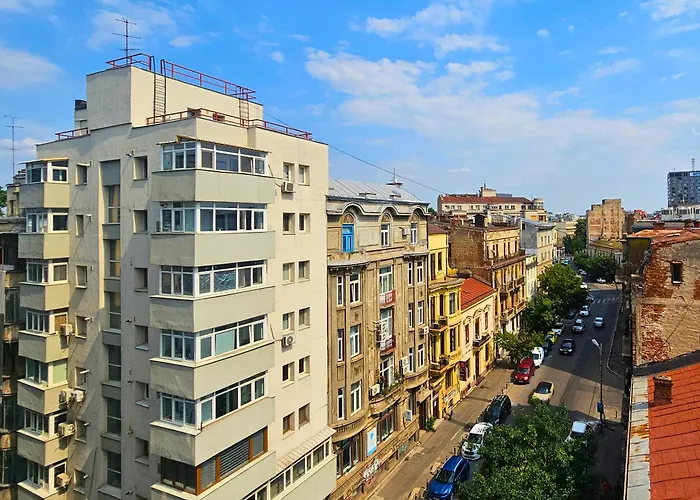 Fancy 3Bd Family Friendly In Historical Centre Netflix View
