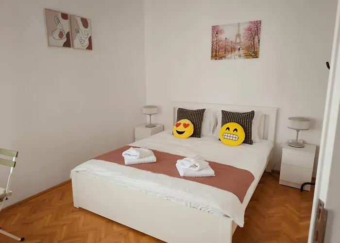 The Corner Loft - Cismigiu Garden
