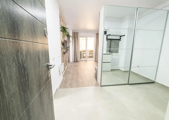 Natural Luxury Studio Central Adress Residence