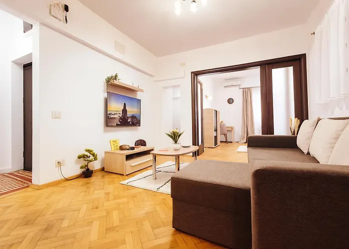 Old Town Comfort & Stylish Apartment