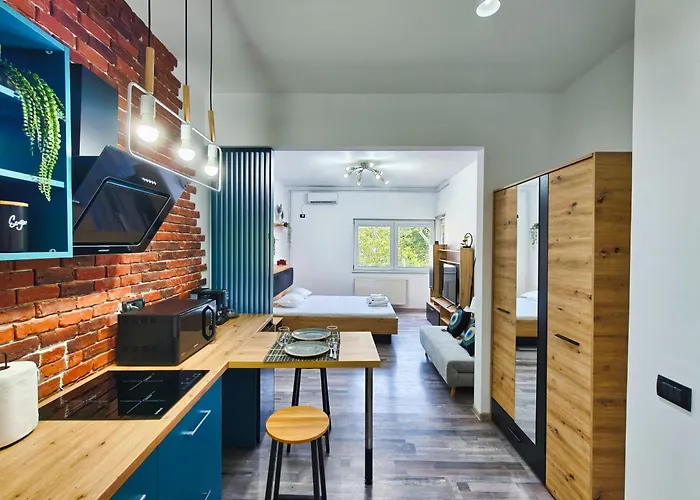 Botev Design Apartments - Walk To Old Town - Pumo Properties