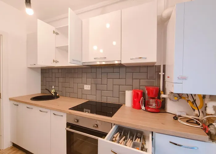 Plaza Residence Studio 3
