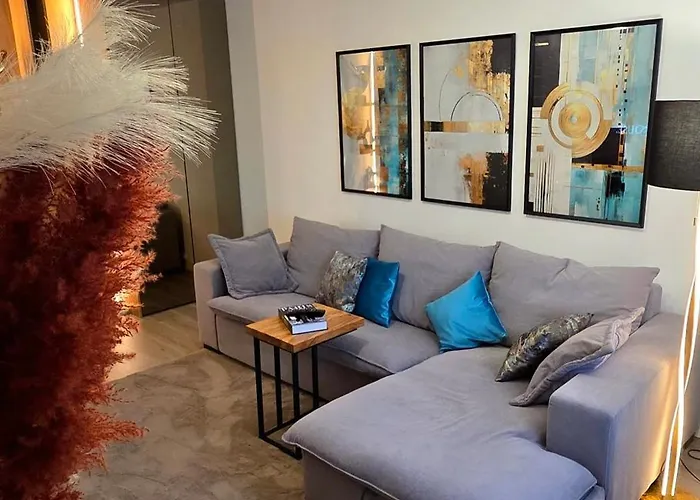 Modern Apartment With Free Parking & Balcony - Lannister Residence Bucureşti, România