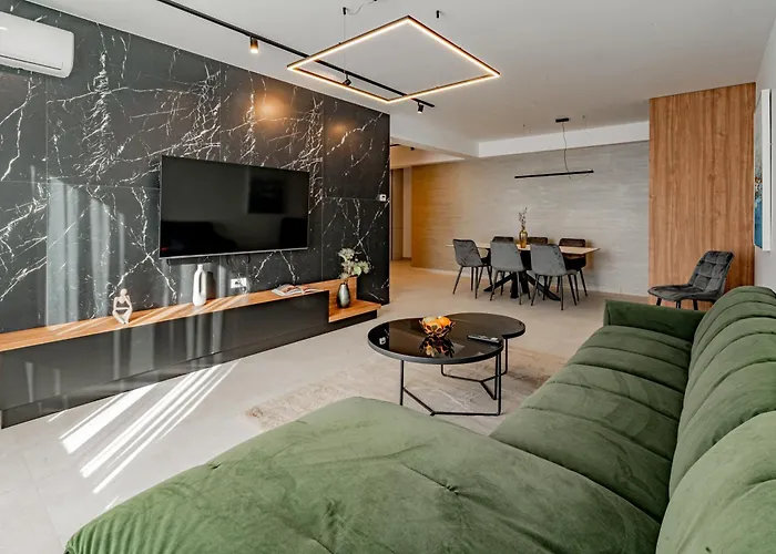 Cavar Aparthotel