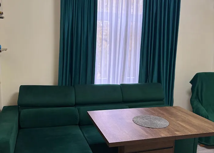 Apartament Situat Langa Palatul Parlamentului