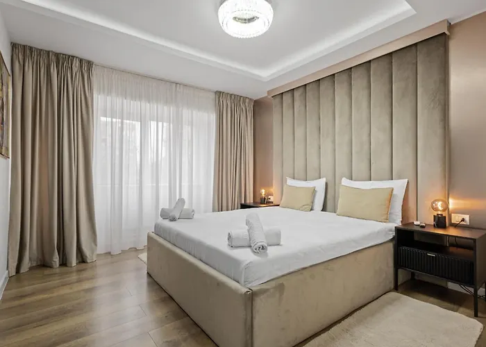 Top Location - Contemporary Parliament View - 2Br