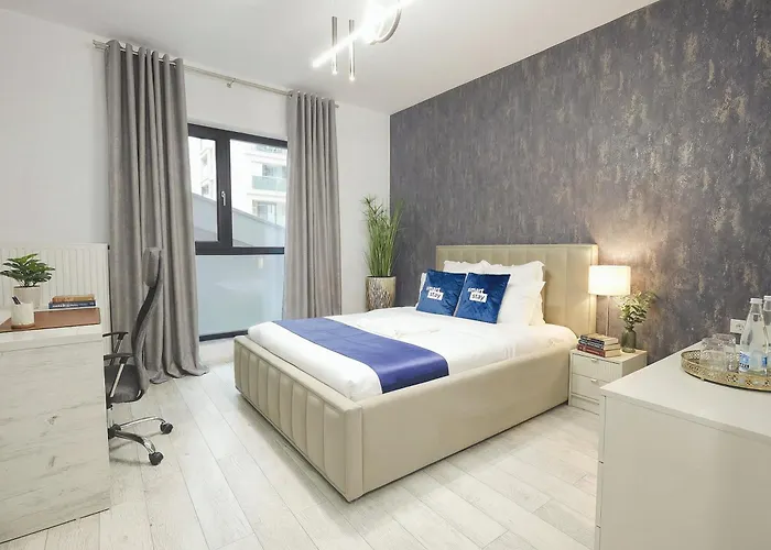 Smart Stay Plaza