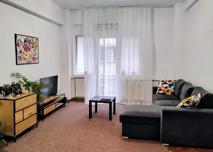The Flat Of Sillence Piata Romana Bucureşti, România
