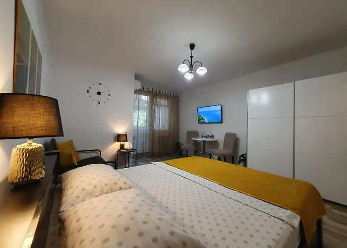 City Break Park Studio Bucharest