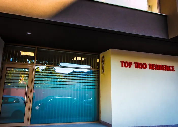 Top Trio Residence